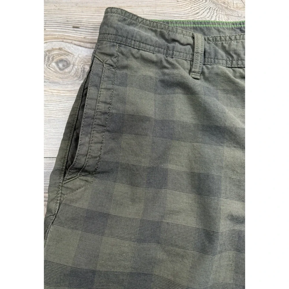 The North Face‎ Chino Shorts Mens Size 36 Green Plaid Gorpcore Hiking Outdoor